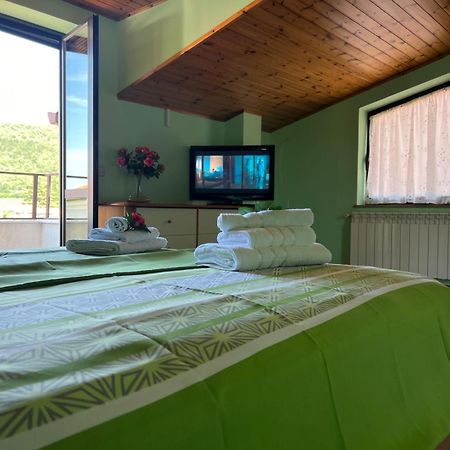 Apartma Mimi Dekani Luaran gambar