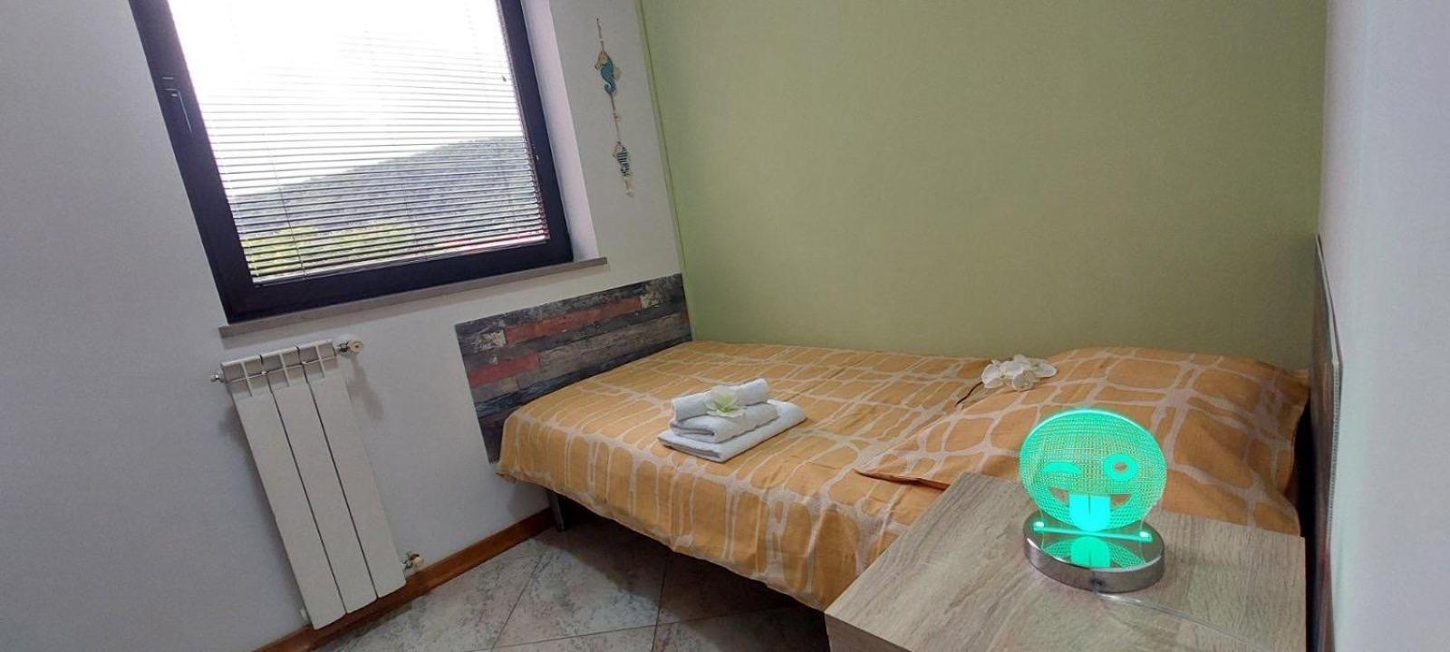 Apartma Mimi Dekani Luaran gambar